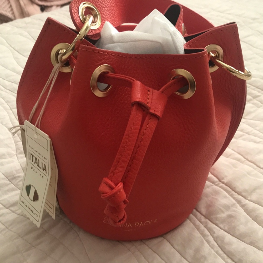 Anna Paola Red Bucket bag